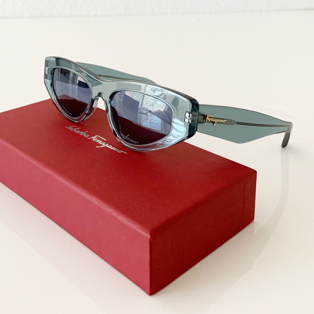 Salvatore Ferragamo Sunglasses, New 215 - Picture 5 of 13